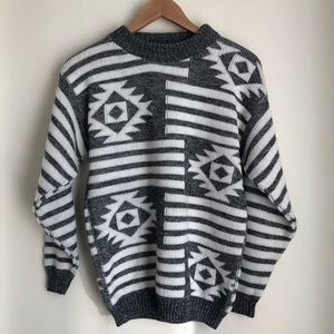 Vintage size Medium Gray White Southwestern Crewneck Sweater